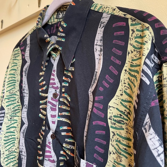 Vintage 90s Printed Shirt - Picture 9 of 10